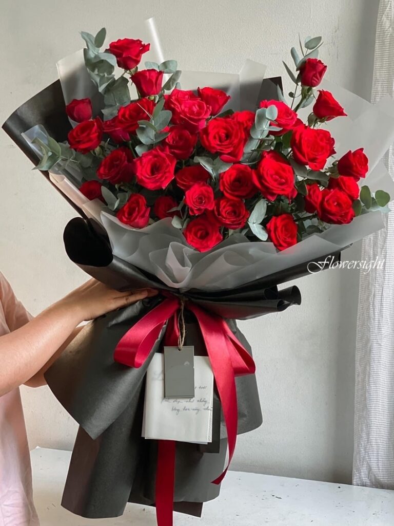 Hoa hồng tượng trưng cho sự lãng mạn dành tặng sinh nhật tháng 6