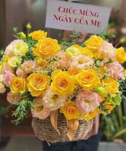 Giỏ hoa hồng vàng Lung linh ấm áp
