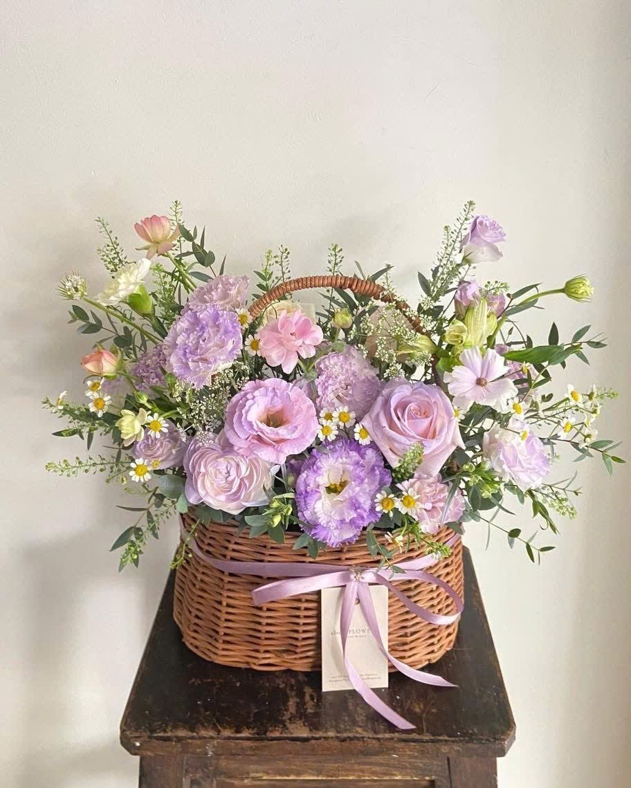 Món quà rực rỡ cho bạn Giỏ hoa tươi 500k