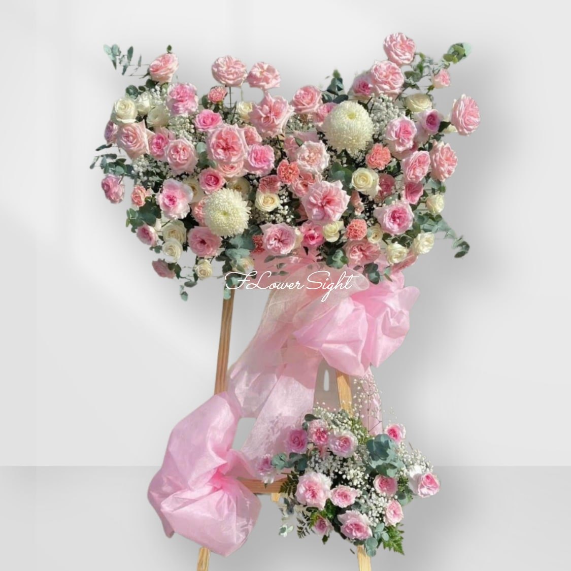 Kệ hoa đâm chồi nảy lộc