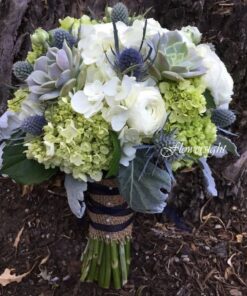 Hoa cưới cầm tay Hạnh phúc trọn vẹn