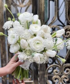 hoa cưới cầm tay Mây trắng