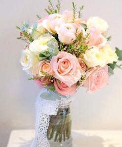 bó hoa cầm tay đám cưới "Hồng Tulip"