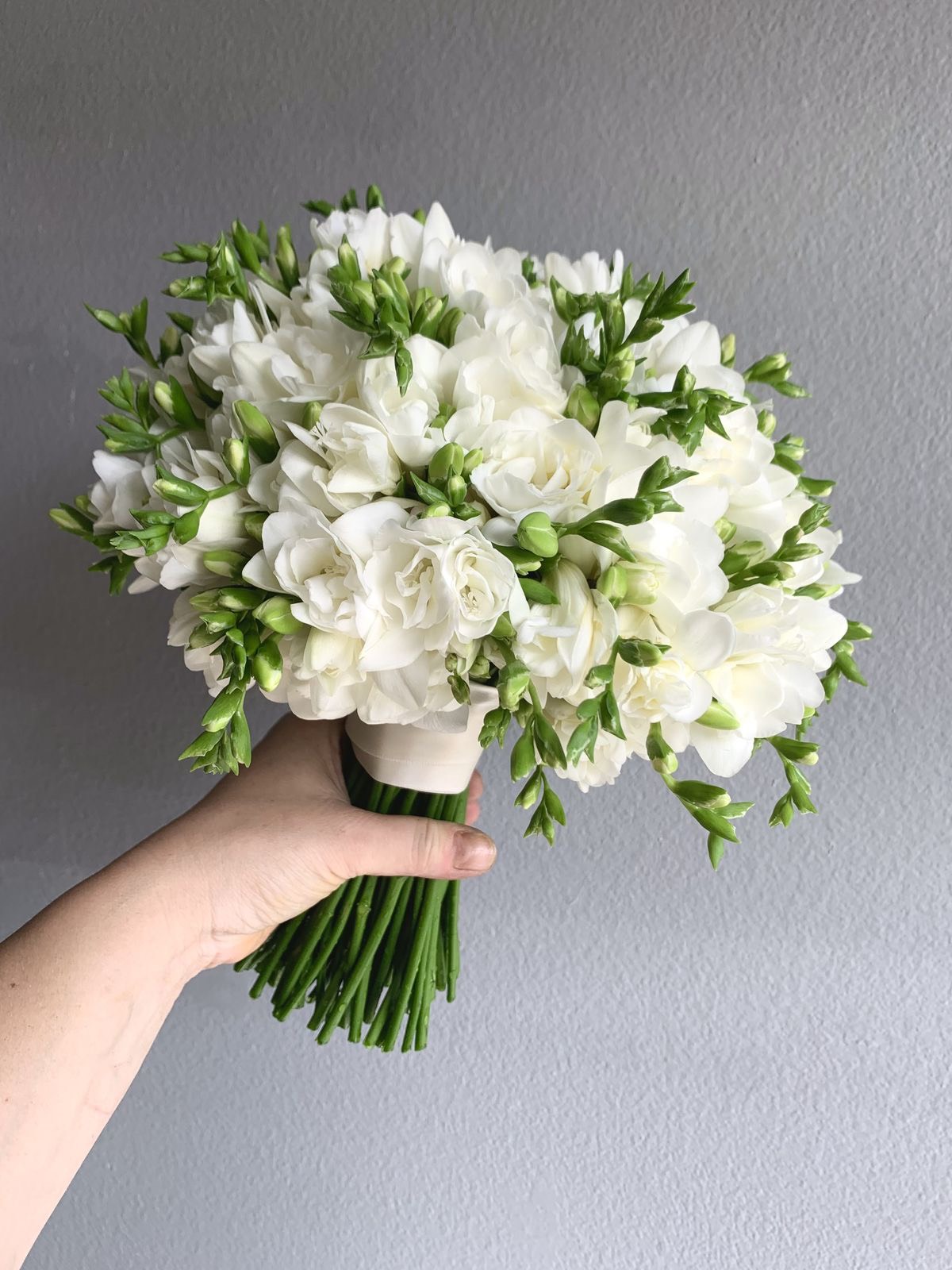 hoa cưới hoa hồng trắng