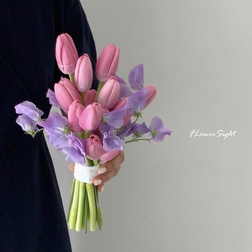 Ngày rạng ngời Hoa cưới tulip màu tím