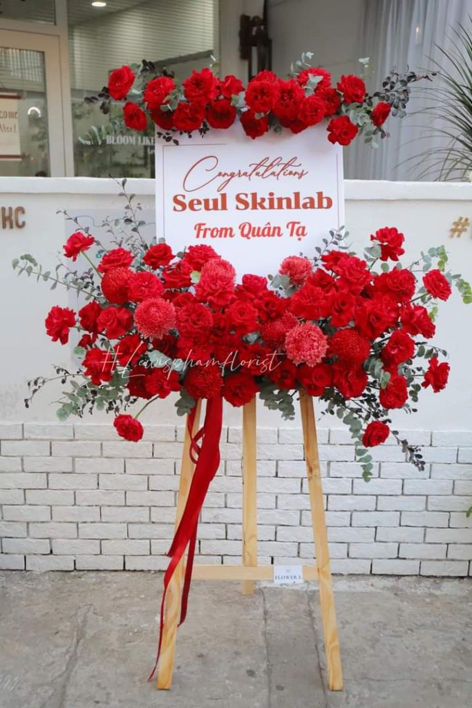 Kệ hoa khai trương vững bước