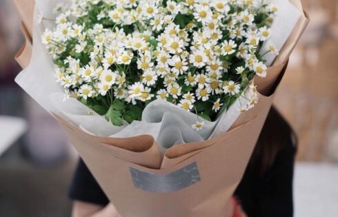Những loại hoa chụp kỷ yếu đẹp và ý nghĩa nhất