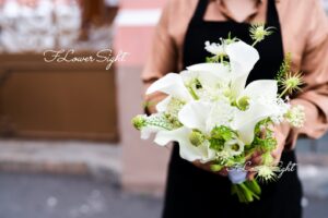 Hoa cưới rum tôn thêm vẻ đẹp hình ảnh và sự lãng mạn cho đám cưới