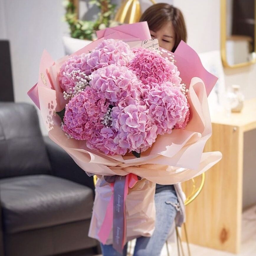 bó hoa cẩm tú cầu hồng