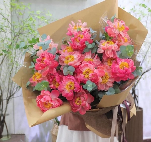 Bó hoa mẫu đơn Nhật Bản mang vẻ đẹp yêu kiều, lãng mạn