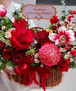 Giỏ hoa tươi đẹp giá rẻ TPHCM "Timeless"