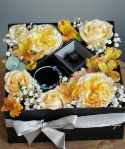 Hộp hoa quà tặng "Mãi bên nhau"