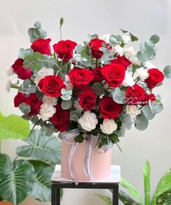 Giỏ hoa hồng đẹp tại FlowerSight