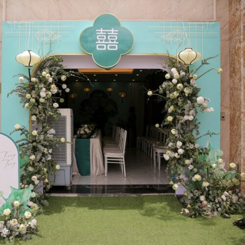 cổng cưới bằng hoa sen