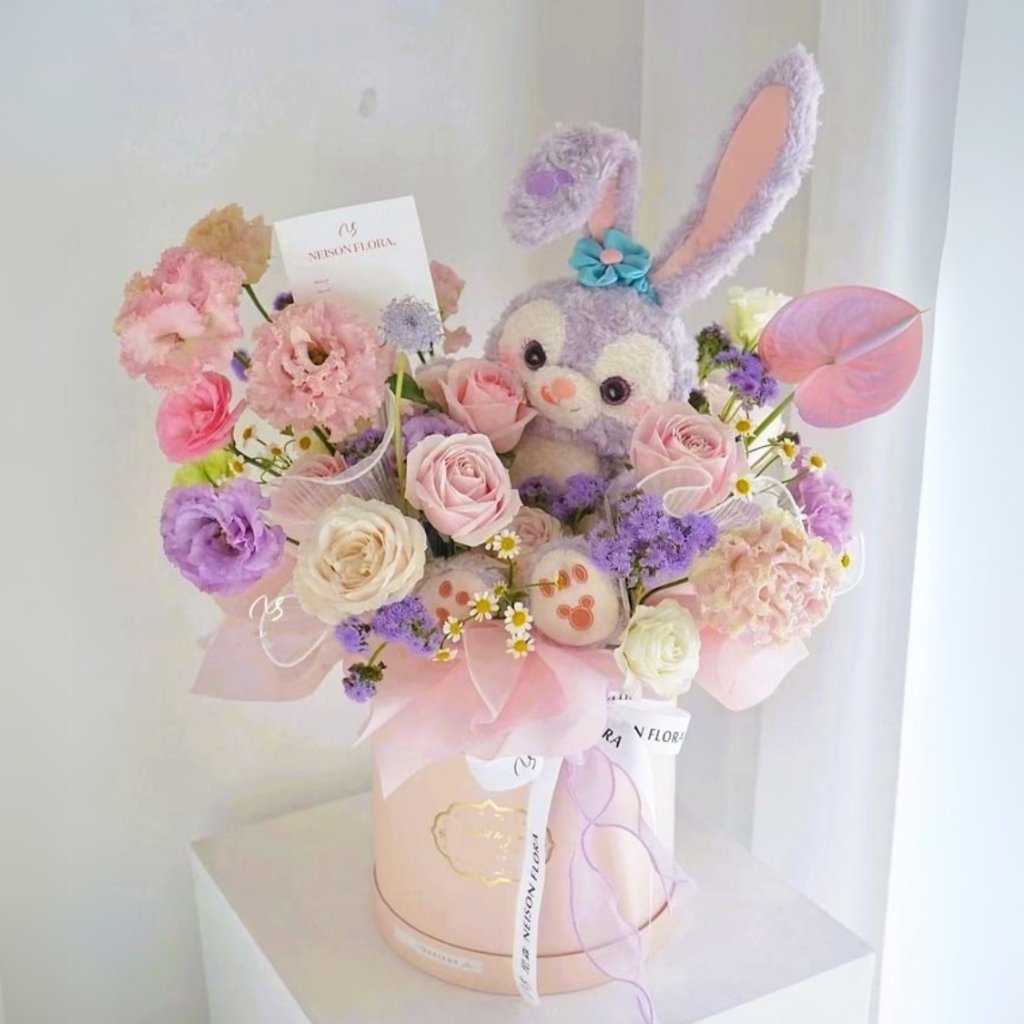 Hoa hồng và gấu bông