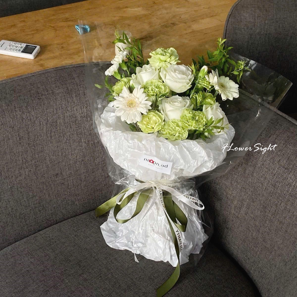 Be Happy Bó hoa phăng xanh