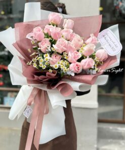 Bó hoa tông hồng trắng