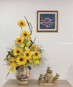 Chậu hoa hướng dương chưng tết