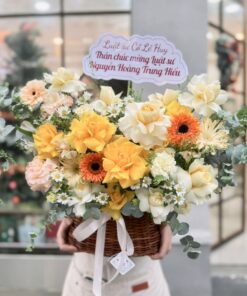 Giỏ hoa mây