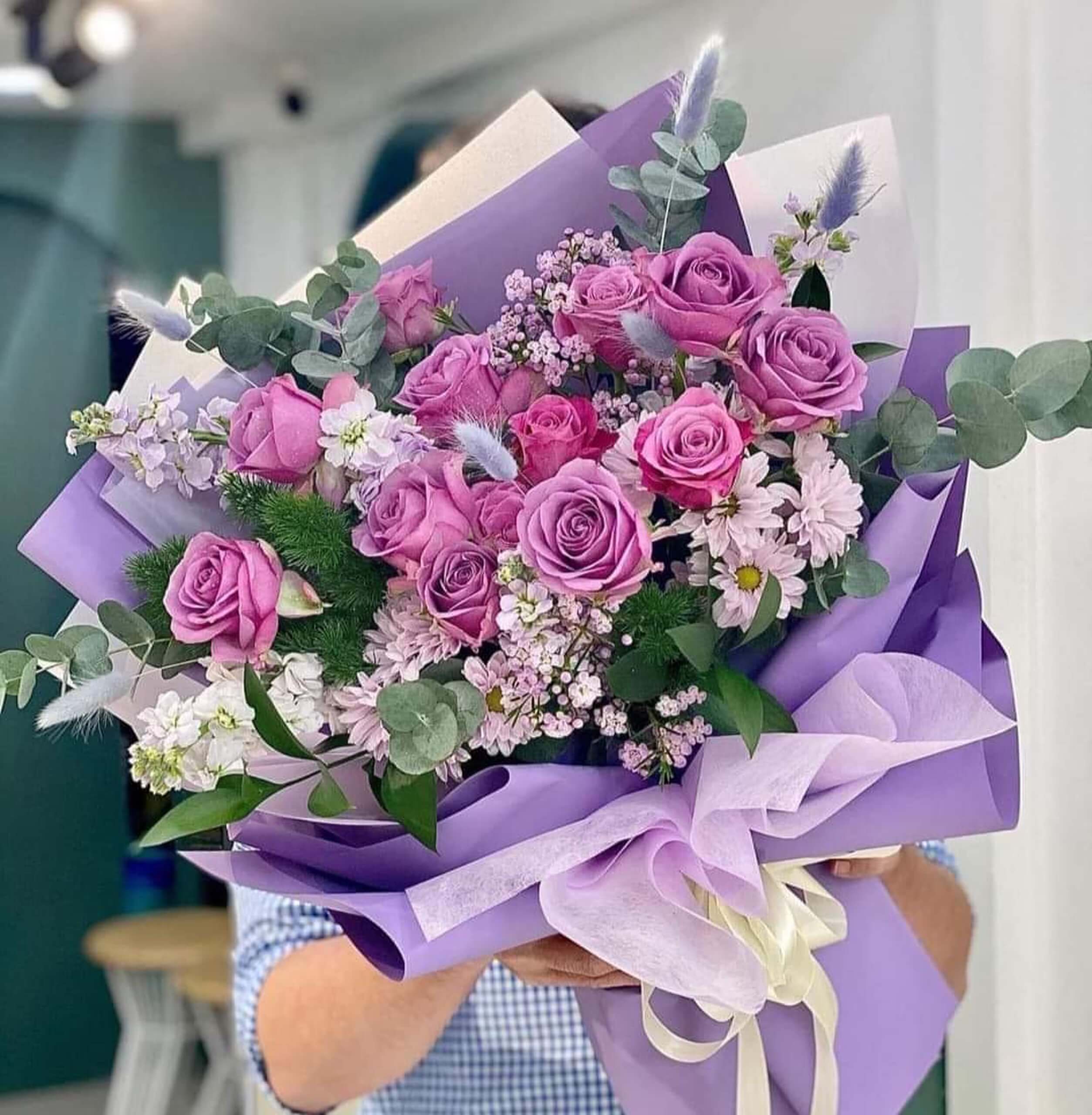 bó hoa màu hồng tím