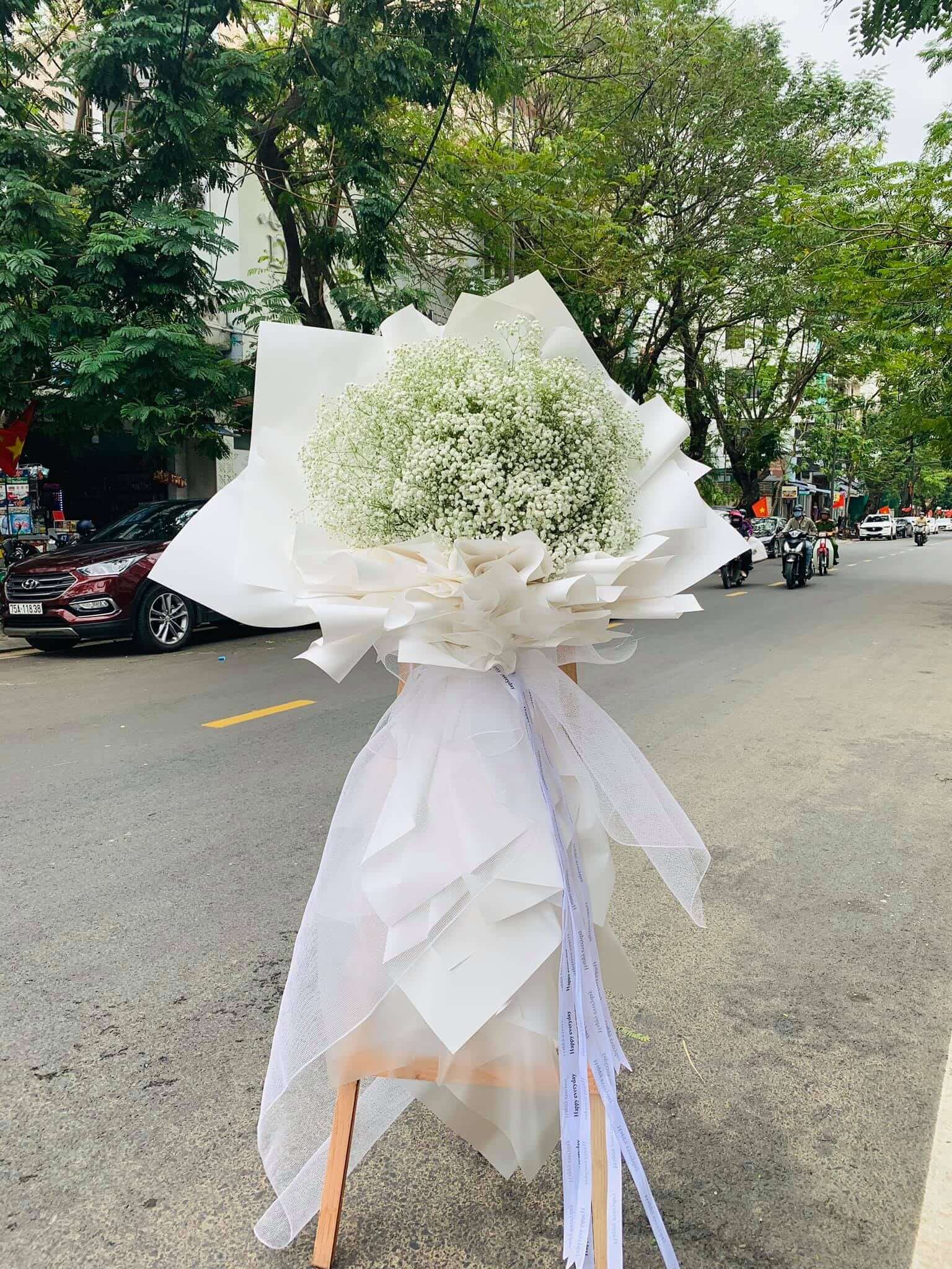 Kệ hoa baby