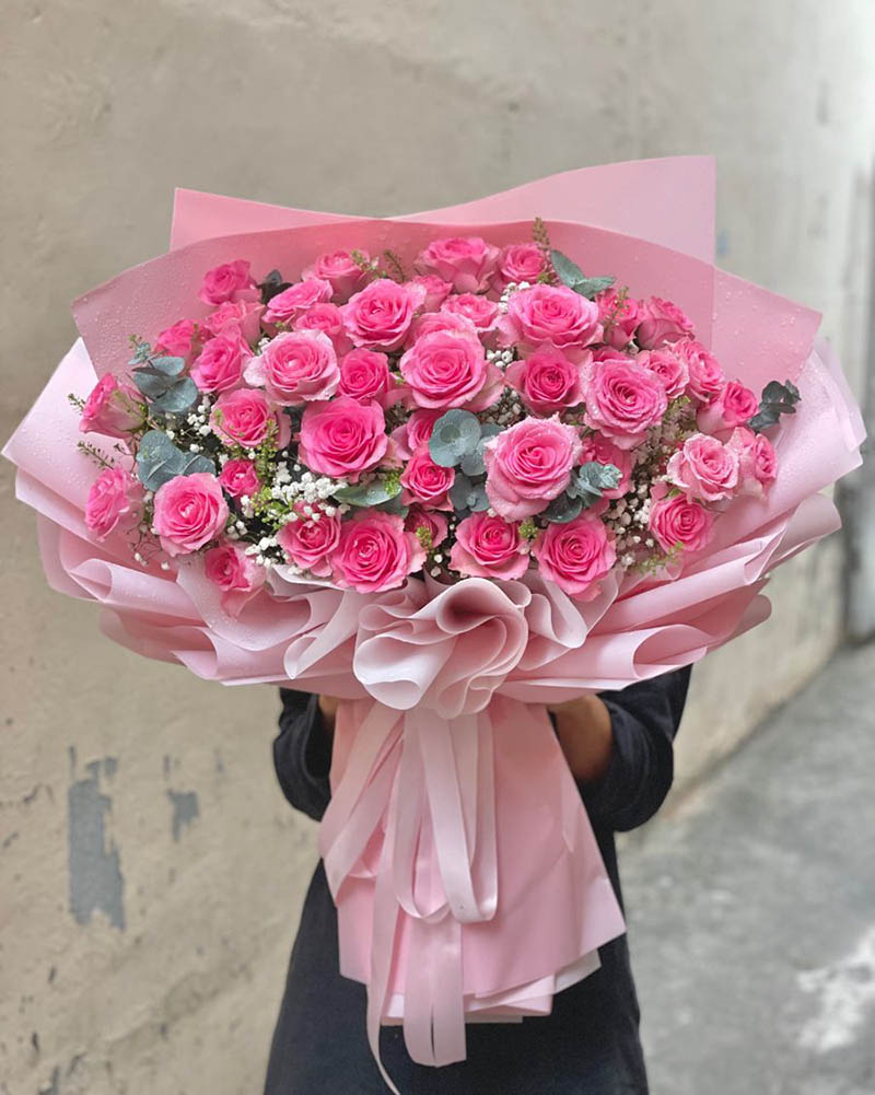 Bó hoa hồng tím