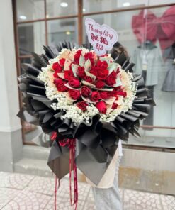 Bó Hoa Tiền Kị Sĩ