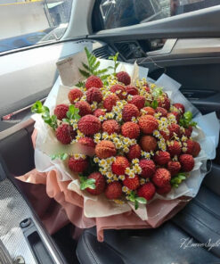 Bó Hoa Trái Cây Majestic Matriarchs