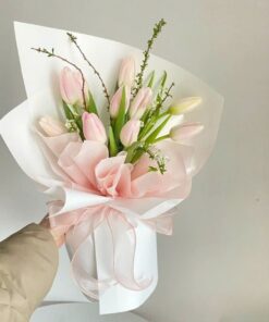 Bó Hoa Tulip Nắng dưới chân mây