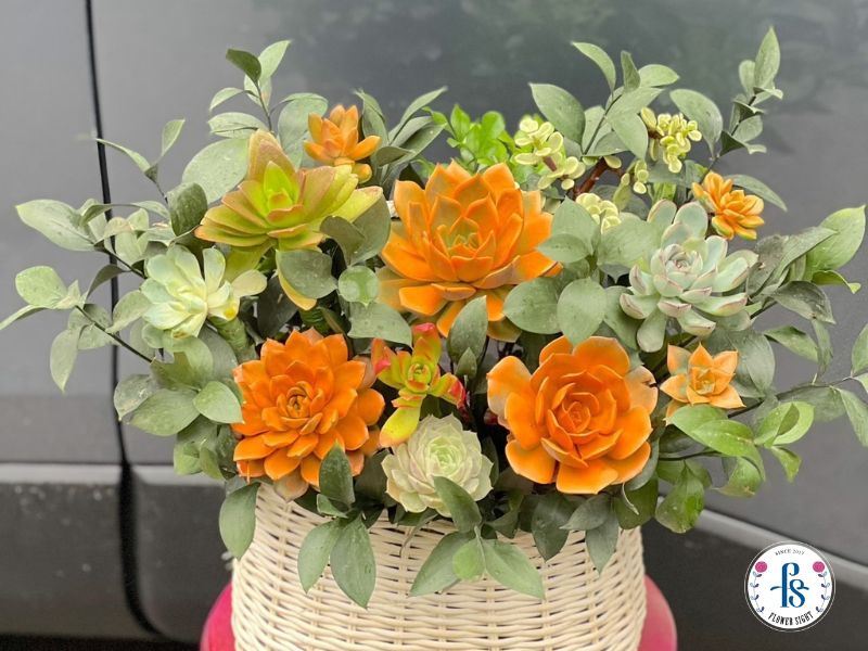 Giỏ hoa sen đá tone cam