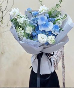 Bó hoa cẩm tú cầu Lãng du