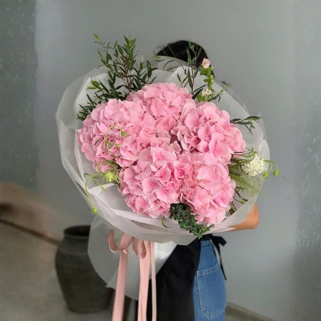 Ngại ngùng Bó hoa cẩm tú cầu Ngại ngùng