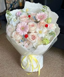 Bó Hoa Hồng Mưa Của Trời Mây