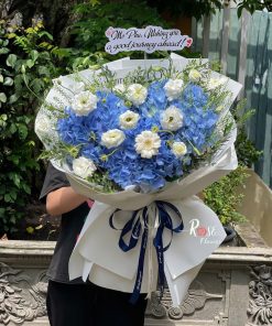 Bó hoa tình yêu Khẽ nở