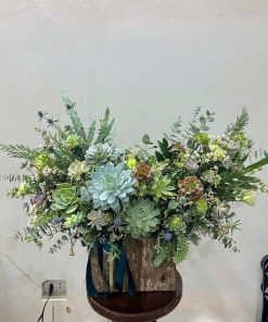 Giỏ Hoa Sen Đá Dirty Work