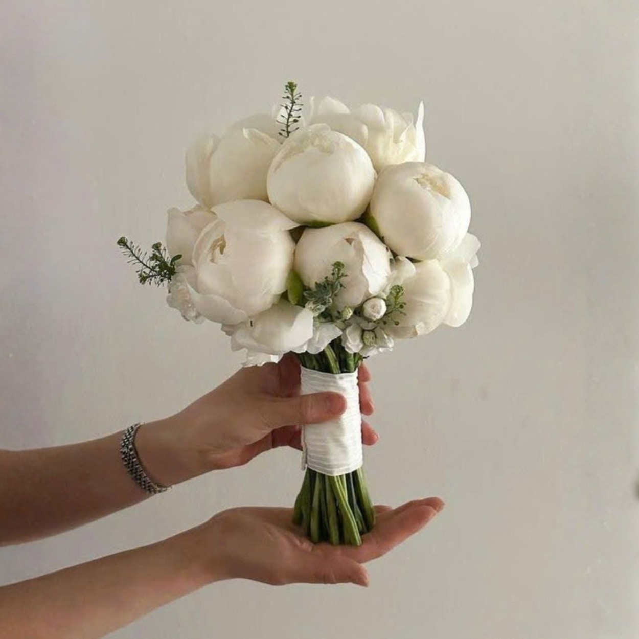 Pink Whisper Bó Hoa Cưới Mẫu Đơn Pink Whisper