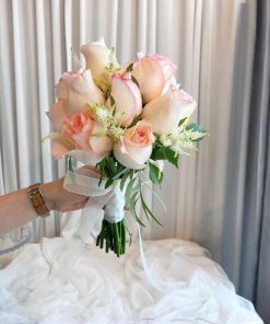 Bó Hoa Cưới Hoa Hồng First Love Rose