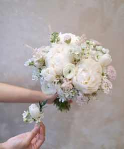 Bó hoa cưới mẫu đơn Kiêu Sa Mẫu Đơn