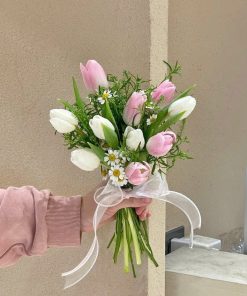 Bó Hoa Cưới Tulip Gentle Promise
