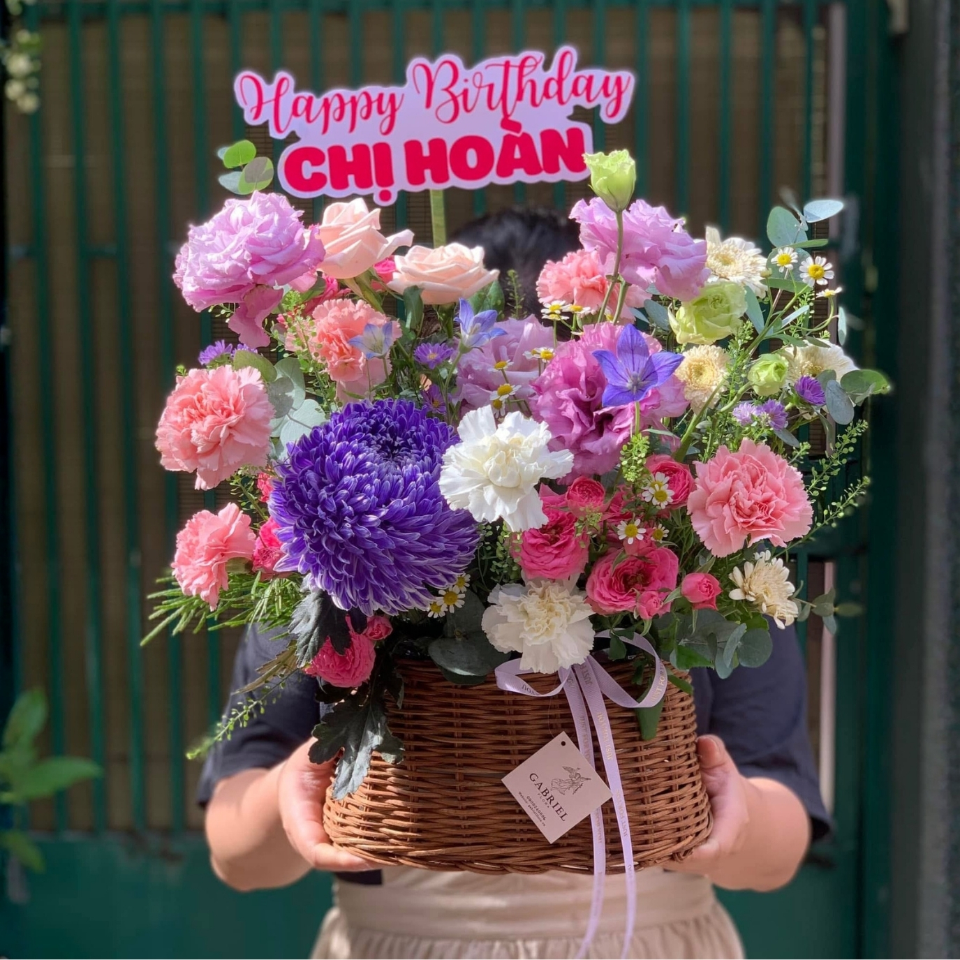 Wealth Flow Hoa khai trương để bàn Wealth Flow