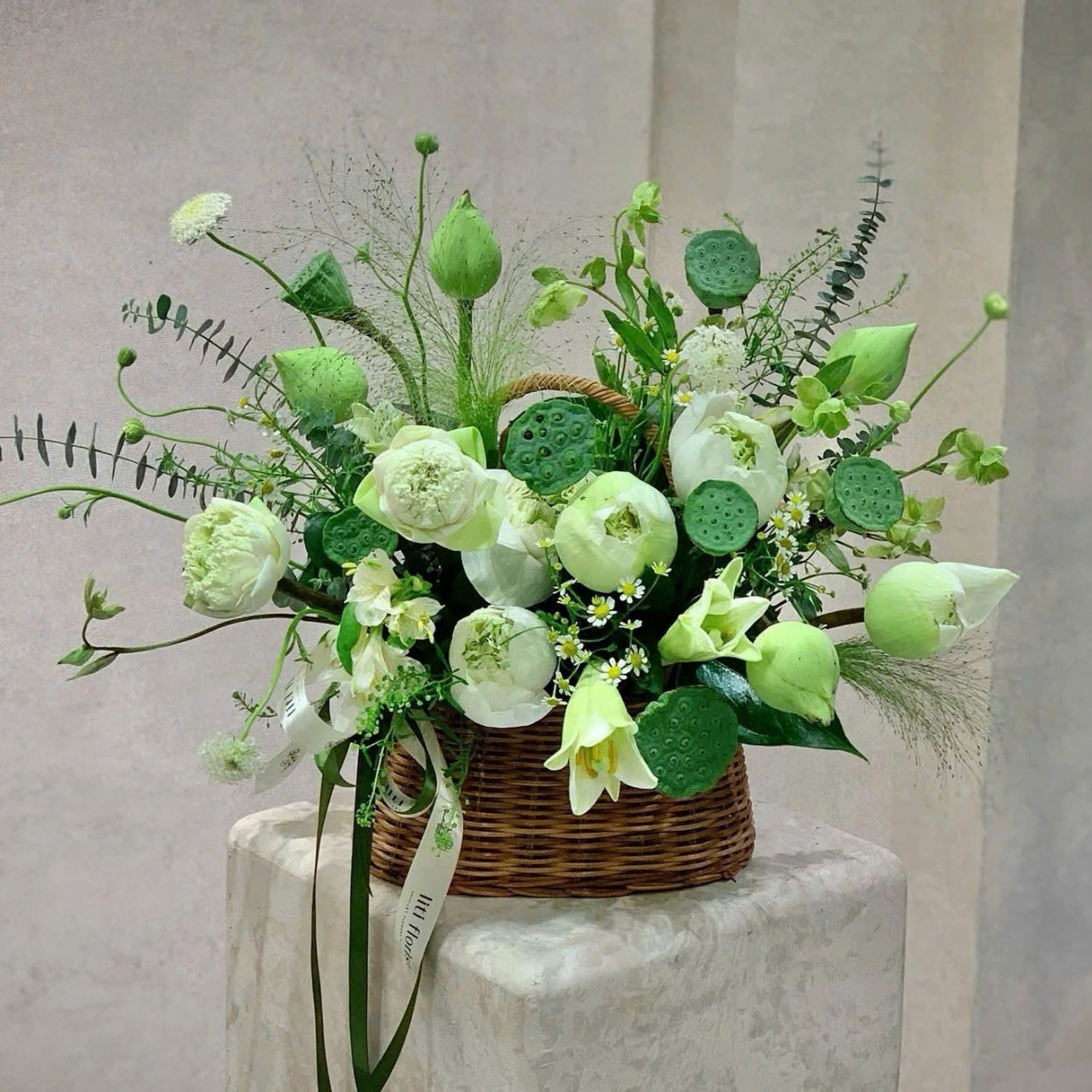 Tinh Hoa 2 Hoa khai trương để bàn Tinh Hoa