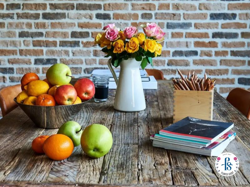 Hướng dẫn chi tiết cách bảo quản hoa cưới tươi lâu từ A-Z Tránh để hoa cưới gần trái cây