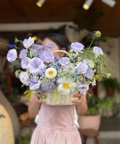 Giỏ Hoa Tươi Gắn Kết Yêu Thương