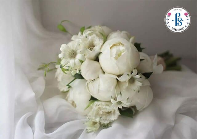kỷ niệm ngày cưới tặng hoa gì