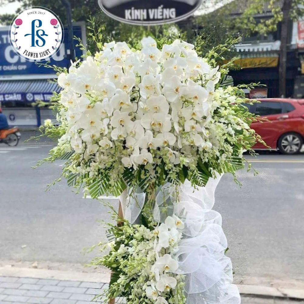 Tổng Hợp Các Ý Nghĩa Của Hoa Lan Trắng Đám Tang Ý nghĩa hoa lan trắng đối với gia đình tang quyến