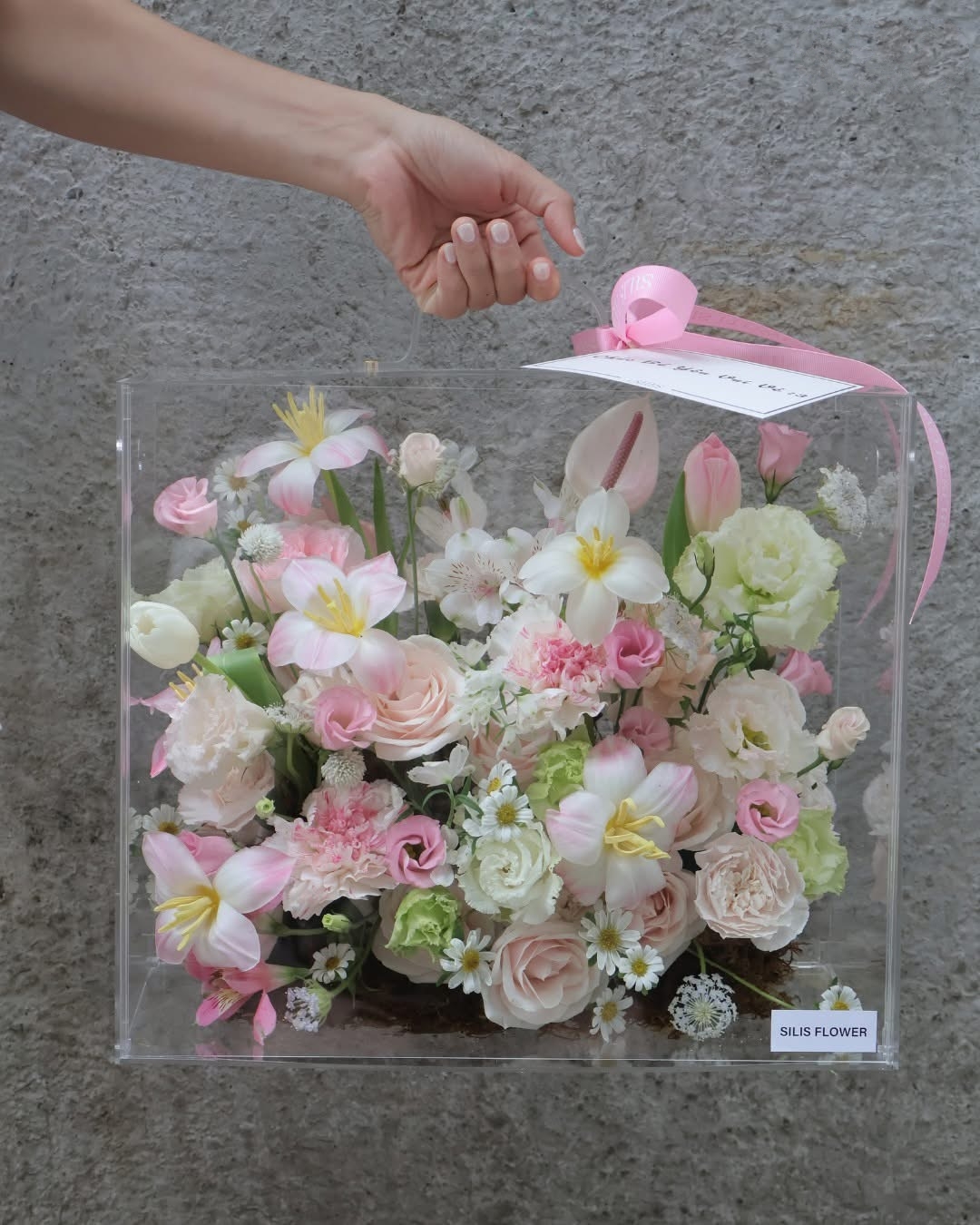 Hộp Hoa Mica Vẻ Đẹp Mong Manh
