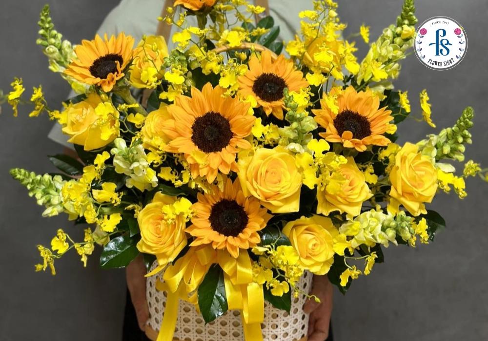 Cắm hoa hướng dương dáng hình trái tim